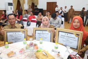 2 Desa di Kabupaten Bengkulu Tengah Mendapatkan Penghargaan Paritrana Award 2023