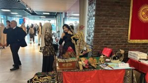 Batik, Wayang dan Klepon Meriahkan Festival Musim Semi di Kampus Turki