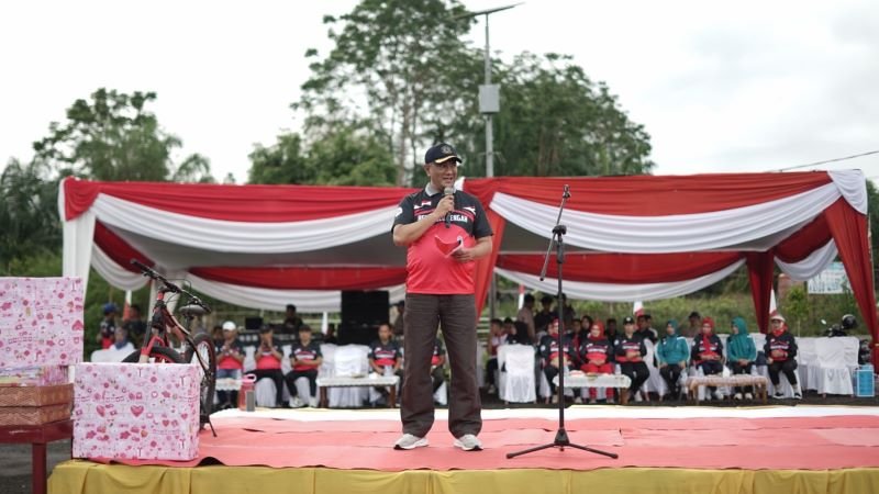 Peringatan HUT Ke-16 Kabupaten Bengkulu Tengah, Pemda Setempat Gelar Senam Massal