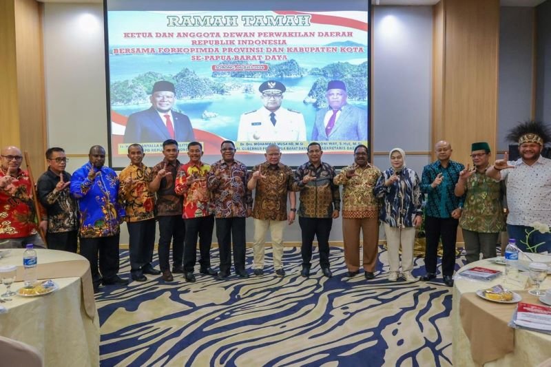 Filosofi Tiga Tungku Masyarakat Papua Barat Daya