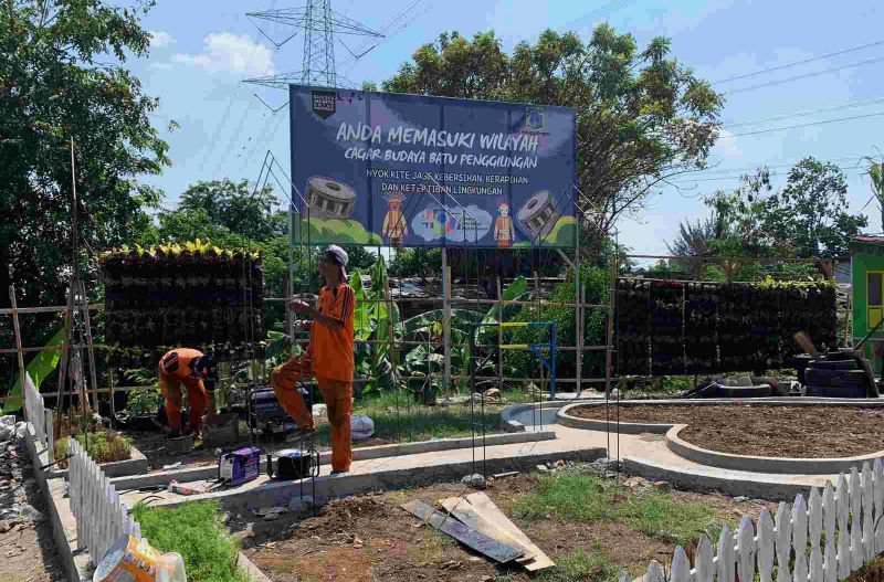 Perombakan Lahan Tidur di Jalan Kali Buaran Penggilingan Jadi Taman