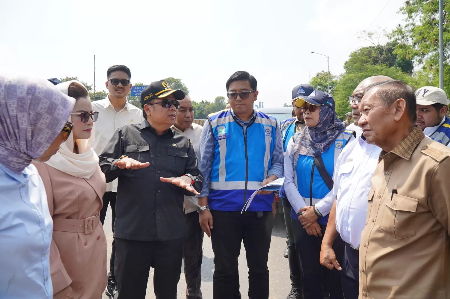 Komisi V Dorong Audit Layanan Jalan Tol dan Perlindungan Pengemudi Truk