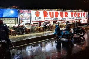 Sensasi Legitnya Bubur ‘Tokyo’ Bogor