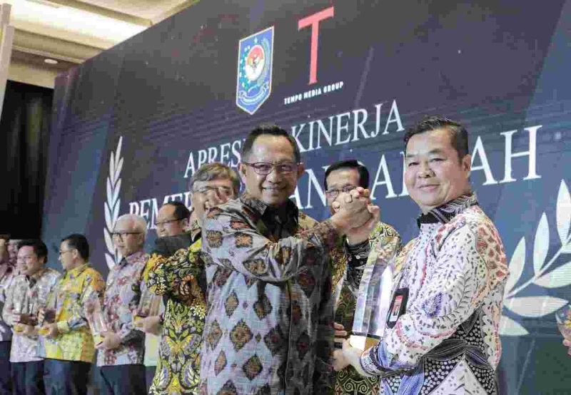 Pemprov DKI Jakarta Terima Penghargaan Aspek Kinerja Total Tingkat Provinsi