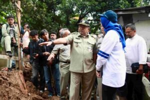 Hari Pertama Kerja, Wagub Rano Langsung Tinjau Kali Krukut