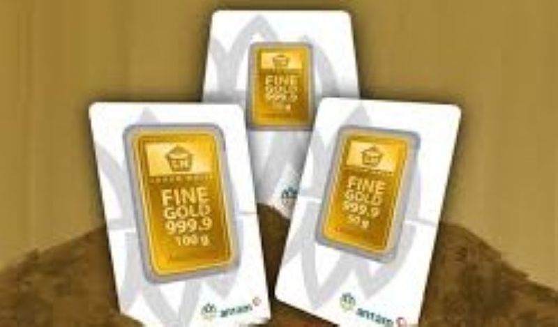Harga Emas Antam Turun
