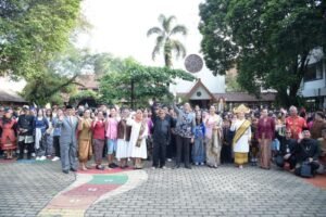 “Selamat Hari Pendidikan Nasional 2025!”