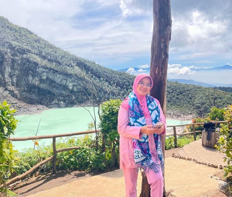 Pesona Cantik Penuh Magis Kawah Putih Ciwidey