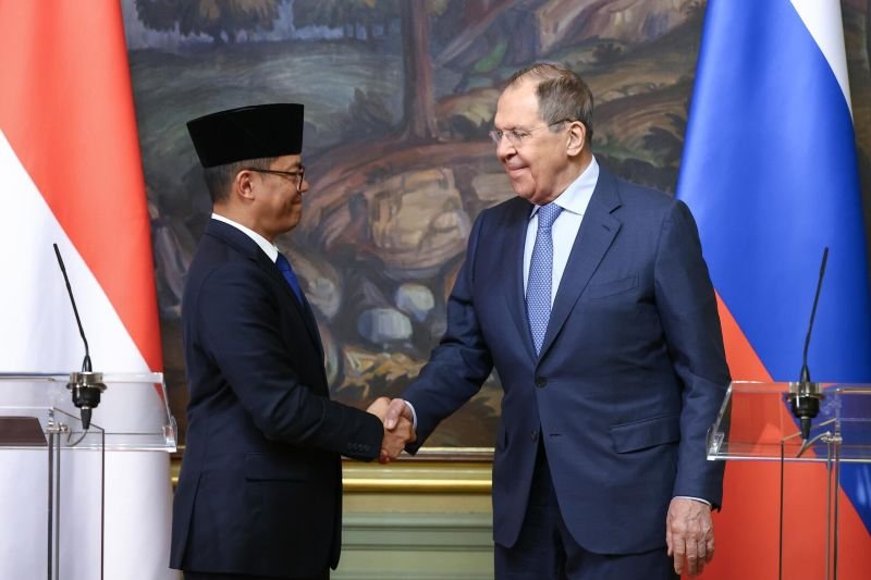 Pertemuan Bilateral Menlu RI dan Menlu Rusia, Bahas Penguatan Kerja Sama di Banyak Sektor