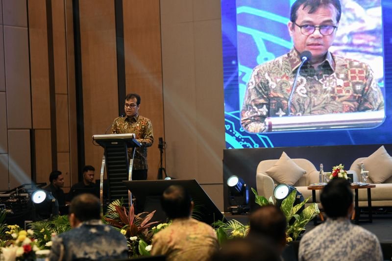 Pilih Jadi Salah Satu Lokasi Pembangunan AI Naional, Komdigi Proyeksikan Batam Jadi Simpul Strategis