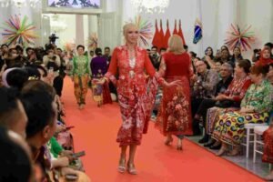 Pentas Budaya ‘Seribu Wajah Kebaya Betawi di Balai Kota’ Tunjukkan Jakarta Kota Global yang Berbudaya