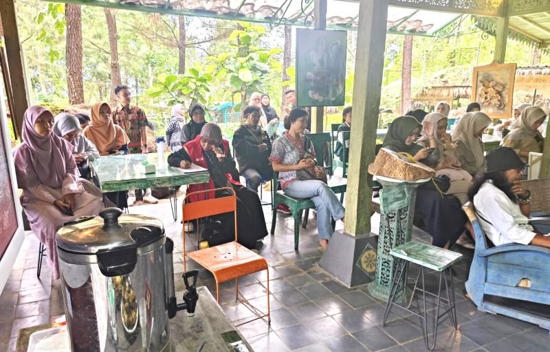 Saatnya Penulis Kuningan ‘Go Penulis Internasional’