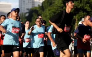 Gubernur DKI Jakarta Pramono Anung turut meriahkan Jakarta Running Festival 2025 (JRF) di GBK, Jakarta, Minggu (26/10/2025)