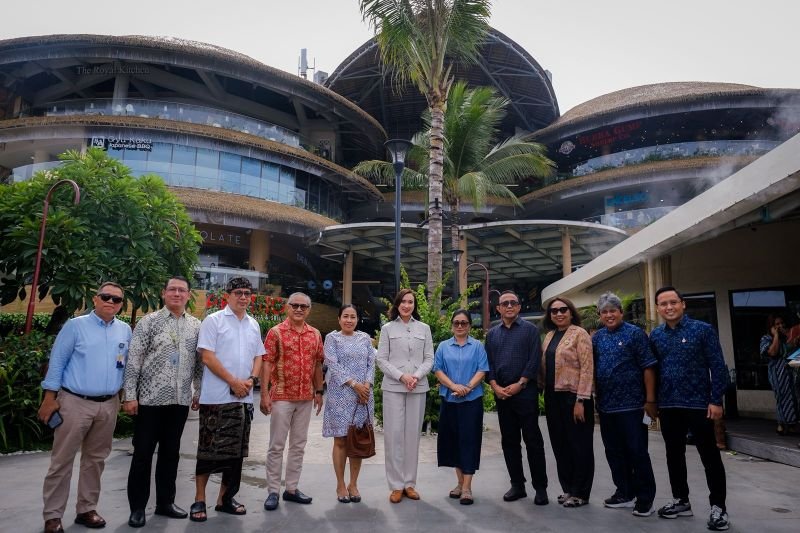 Awali Tahun 2026, Menpar Pastikan Bali Berikan Layanan Prima Bagi Wisatawan