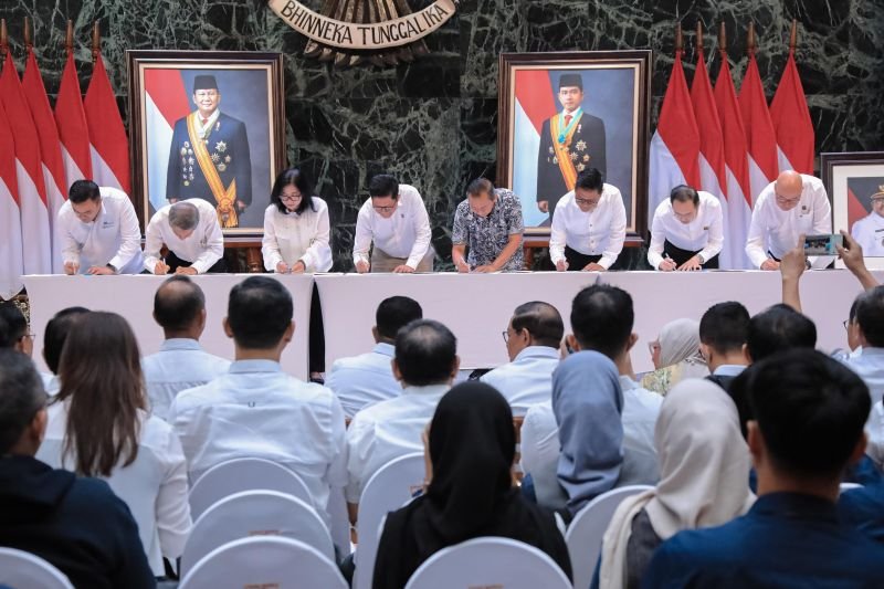 MoU Studi MRT Fase 2 Jakarta - Banten, Gubernur Pramono Dorong Integrasi Transportasi Metropolitan