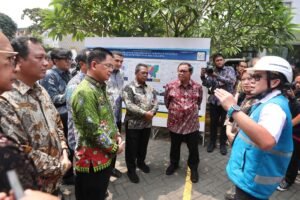 Penataan Kabel Udara di Tebet, Target Lima Tahun Jakarta Bebas Kabel Semrawut