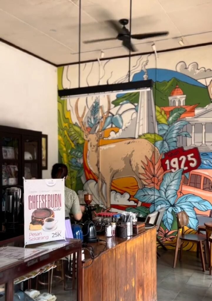 Menikmati Kopi Legendaris Kopi Bah Sipit, Merawat Rasa dan Cerita dalam Secangkir Kopi